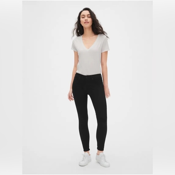 NWT! Gap Black Mid Rise Sculpt True Skinny Black Jeans - Size 12/31 Regular 💙 - Picture 1 of 6